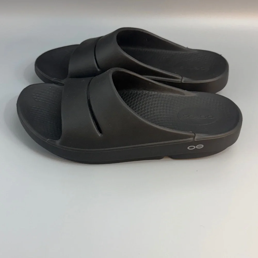 Oofos Ooahh Recovery Slide Sandal Black Men’s 7- W‎ 9 EU 40